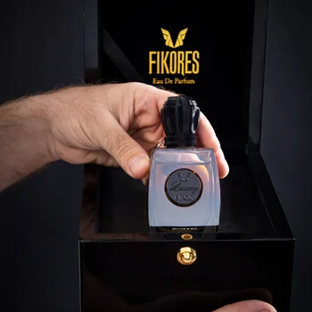 خرید ادکلن زنانه مناسب چهار فصل | راهنمای جامع انتخاب عطر زنانه همه‌پسند