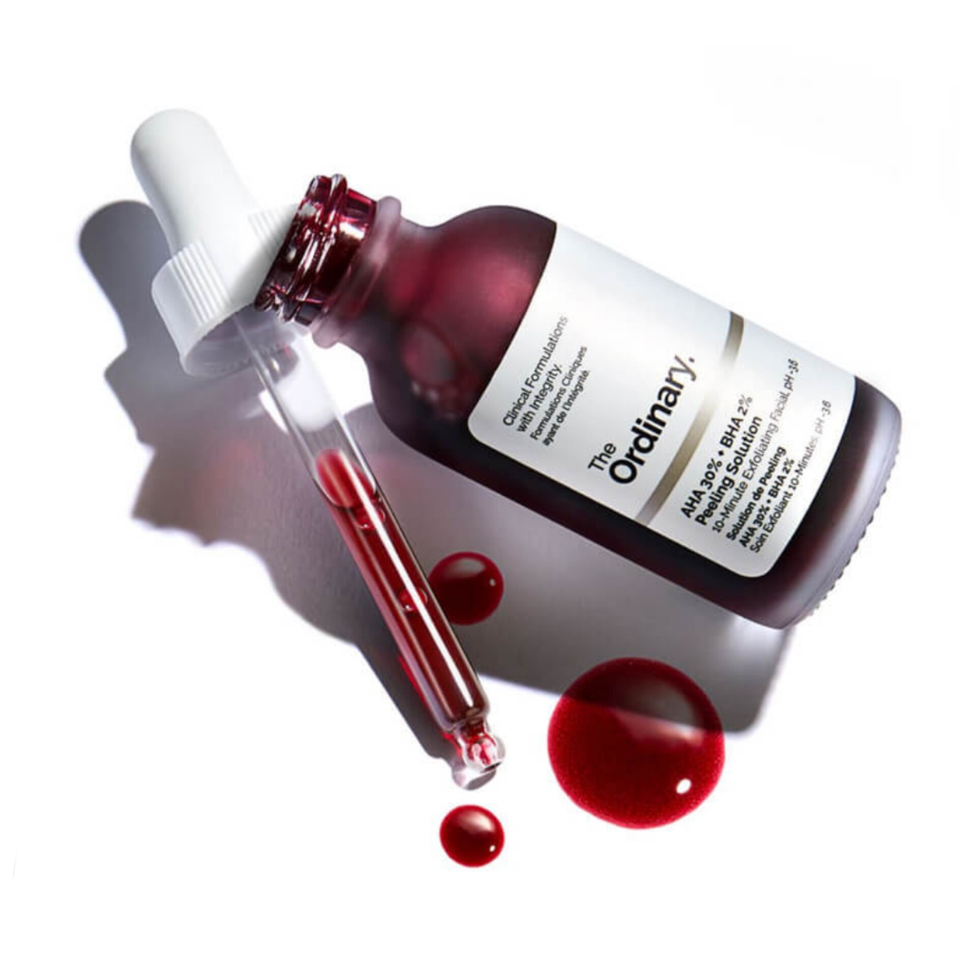 خرید سرم لایه بردار قرمز اوردینری مدل AHA 30% + BHA 2% حجم 30 میلی لیتر با ضمانت اصالت کانادا و اثر درخشان کنندگی فوری