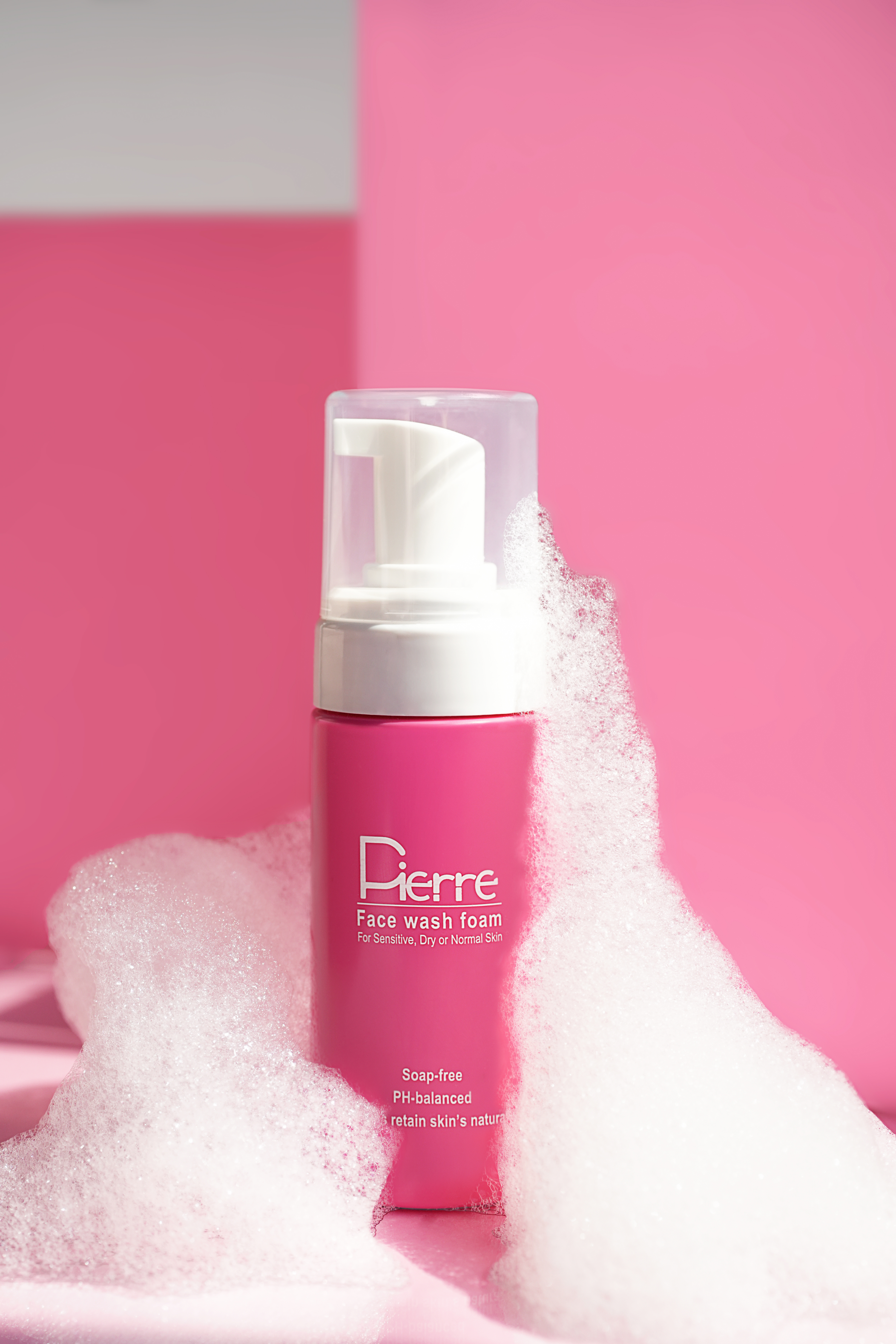 خرید فوم شستشوی صورت Pierre مخصوص پوست خشک | پاکسازی ملایم و رطوبت‌رسانی ۱۰۰٪ عمیق از مُدا گالری
