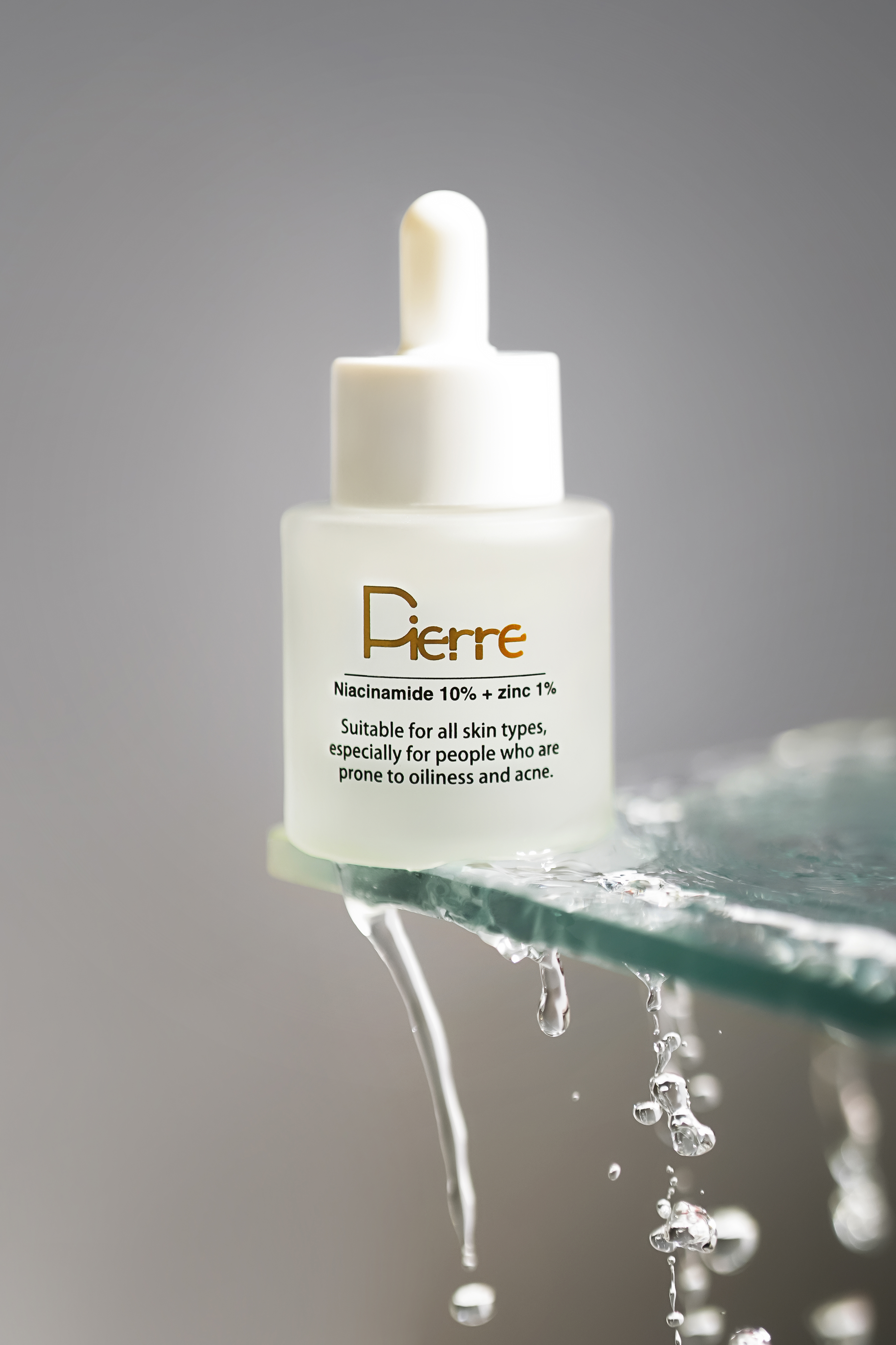 سرم نیاسینامید 10% برند Pierre فرانسه – کوچک‌کننده منافذ، ضد جوش و مناسب پوست چرب و حساس